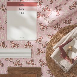 LickPro Pink Clover 02 Wallpaper Roll 70cm x 10m