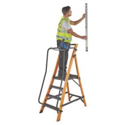 Werner Fibreglass 1.7m 4 Step Platform Step Ladder With Handrail