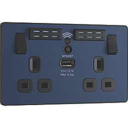 British General Evolve 13A 2-Gang SP Switched Double Socket With WiFi Extender + 2.1A 10.5W 1-Outlet Type A USB Charger Blue with Black Inserts