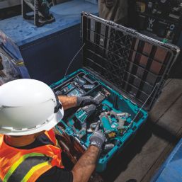 Makita Maktrak Large Tool Box 31.57"