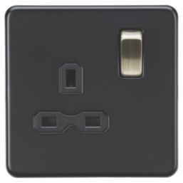 Knightsbridge  13A 1-Gang 2-Pole Switched Socket Matt Black