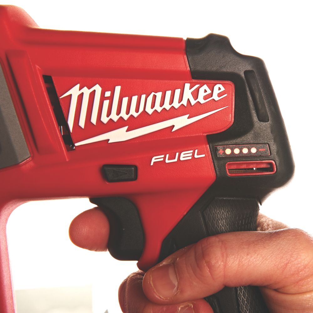 Milwaukee sds online 12v