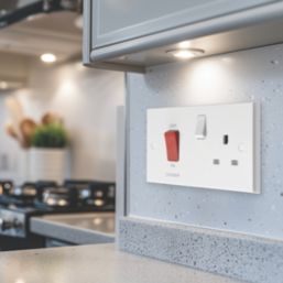 British General 900 Series 45A 2-Gang DP Cooker Switch & 13A DP Switched Socket White