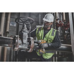 DEWALT DCF891N-XJ 18V Li-Ion XR Brushless Cordless M24 Hog Ring Ultra-Compact Impact Wrench - Bare