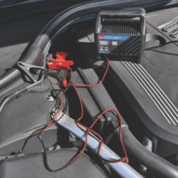 Hilka Pro-Craft 83650106 3.5A Automatic Battery Charger 12V
