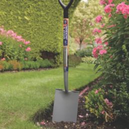 Spear & Jackson   Neverbend Digging Spade