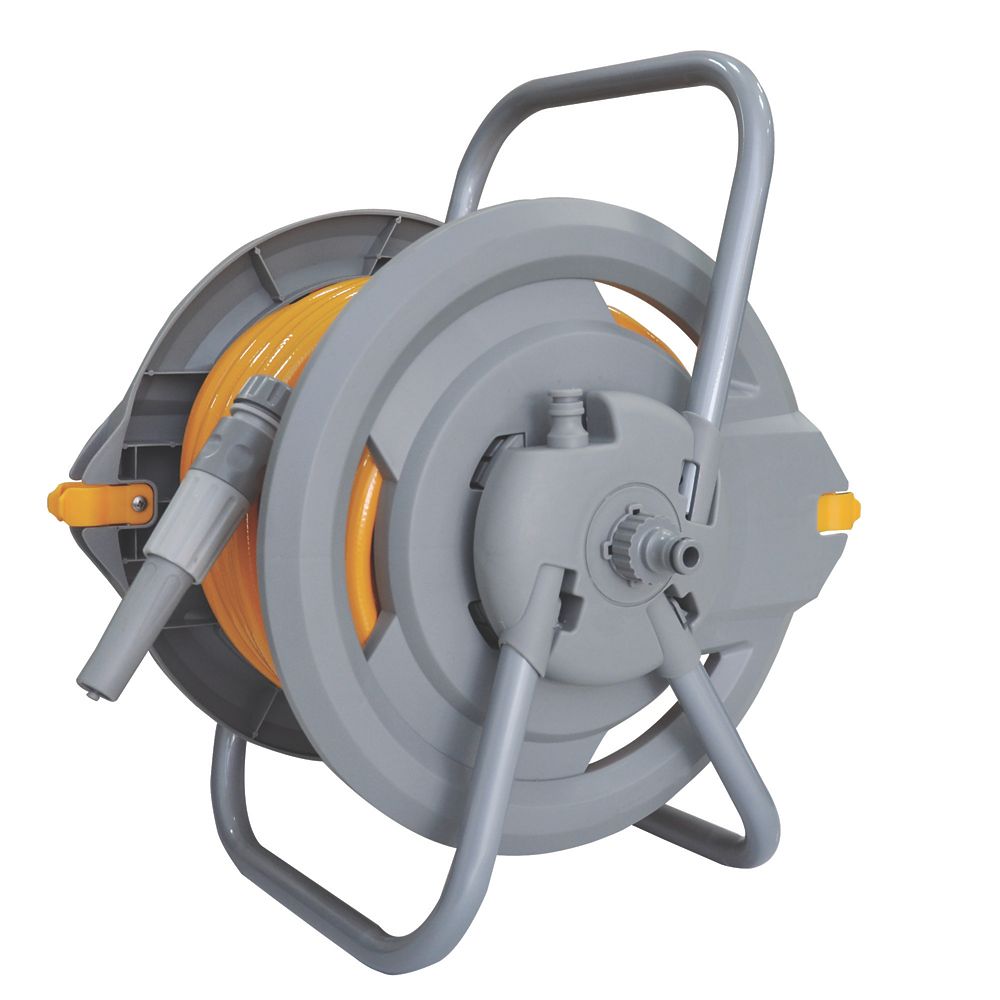 20m Retractable Hose Reel complete with hose for Screwfix Titan