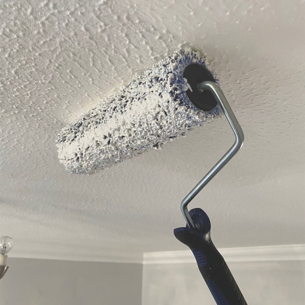 Ceiling store roller texture