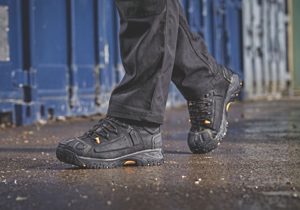 Screwfix clearance dickies boots