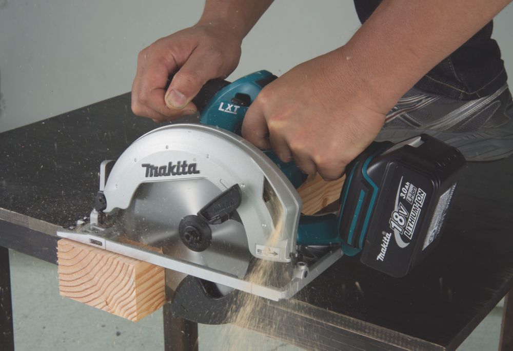 Makita DSS611Z 165mm 18V Li Ion LXT Cordless Circular Saw Bare