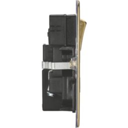 Knightsbridge  13A 2-Gang SP Switched Socket + 4.0A 20W 2-Outlet Type A & C USB Charger Polished Brass with Black Inserts