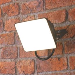 TCP  Indoor & Outdoor LED Floodlight Black 30W 4800lm