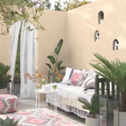 Sandtex 5Ltr Ultra Smooth Light Cream Masonry Paint