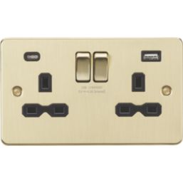 Knightsbridge  13A 2-Gang SP Switched Socket + 4.0A 20W 2-Outlet Type A & C USB Charger Brushed Brass with Black Inserts