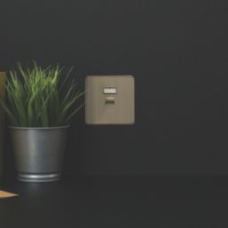 Knightsbridge SFC6AB 1-Gang RJ45 Antique Brass with Colour-Matched Inserts