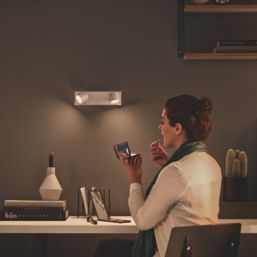 Philips Star WarmGlow LED Double Bar Spotlight White 9W 1000lm