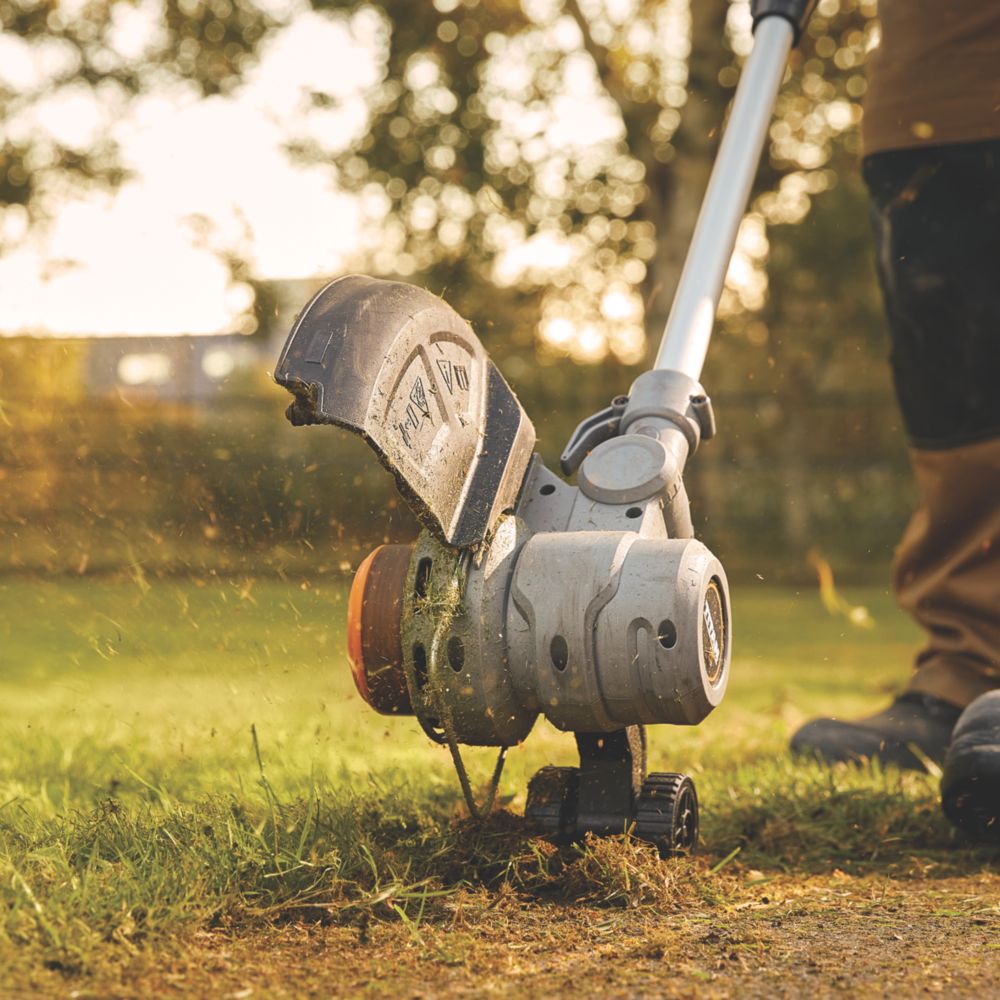 Lawn trimmer with wheels hot sale