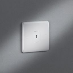 Knightsbridge CU2000K 10AX 1-Gang SP Key Switch White  with Colour-Matched Inserts