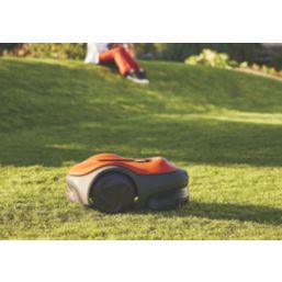 Flymo 18V 2.5Ah Li-Ion Wireless Charging Brushless Cordless 22cm UltraLife 800 Robotic Mower