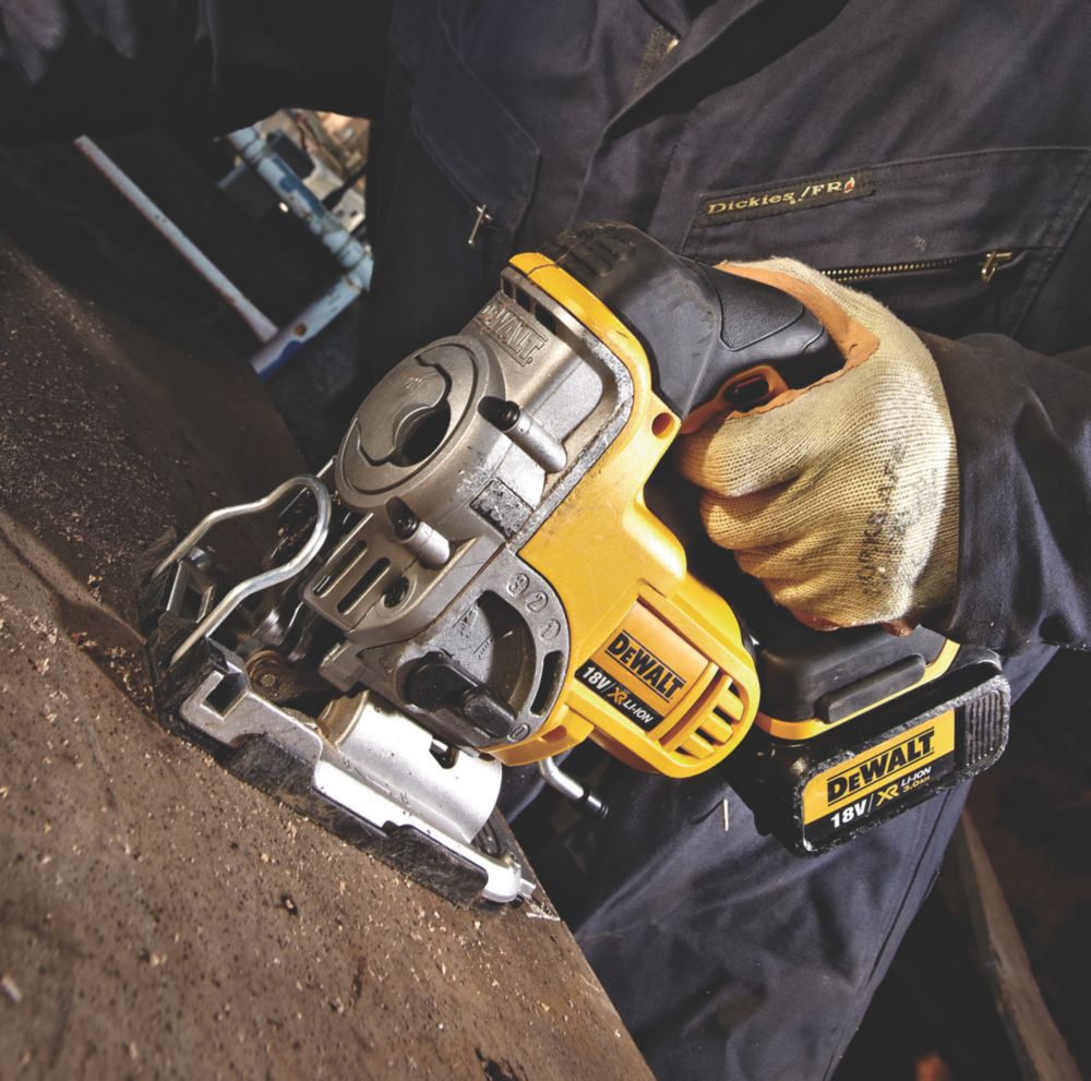 Jigsaw best sale dewalt xr