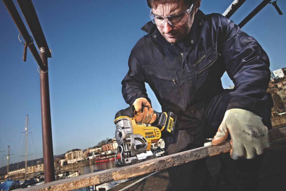 Screwfix dewalt deals cordless jigsaw