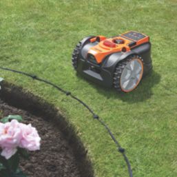 LawnMaster 18V 2.2Ah Li-Ion  Brushless Cordless 16cm OcuMow AMB16-400  Robotic Lawn Mower