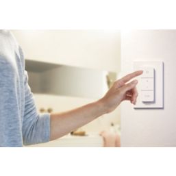 Philips Hue Go LED Smart Portable Light with Dimmer Switch White 6W 530lm