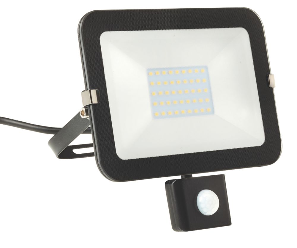 Led pir floodlight screwfix