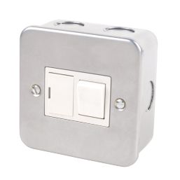 Essentials  13A Switched Metal Clad Fused Spur & Flex Outlet   with White Inserts