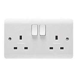 Crabtree Instinct 13A 2-Gang DP Switched Socket White