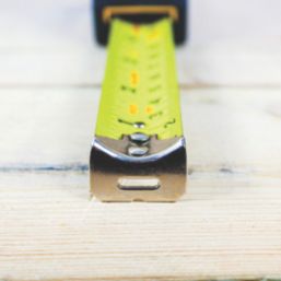 Komelon Gripper Pro 8m Tape Measure