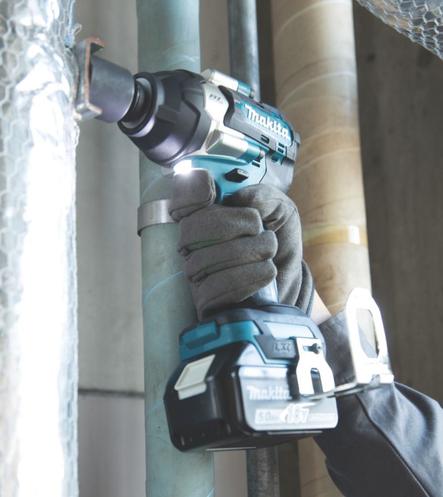 Screwfix makita best sale impact wrench