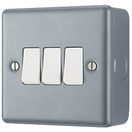 British General  10AX 3-Gang 2-Way Metal Clad Triple Light Switch with White Inserts