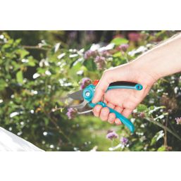 Gardena Bypass B/S Garden Secateurs 9.68" (246mm)