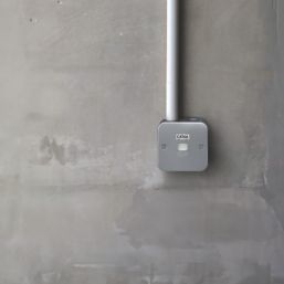 Knightsbridge  Metal Clad CAT6a RJ45 Socket White with White Inserts