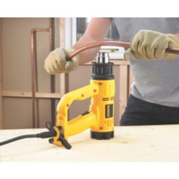 Dewalt grease best sale gun screwfix