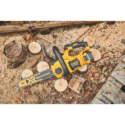 DEWALT DCM565P1-GB 18V 1 x 5.0Ah Li-Ion XR Brushless Cordless 30cm Chainsaw