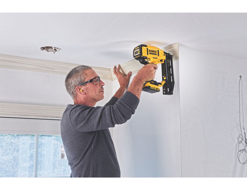 Dewalt finish nail discount gun