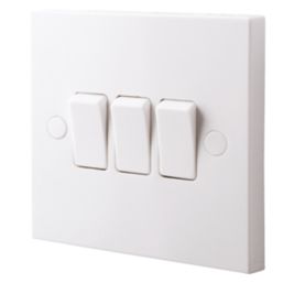 British General 900 Series 10AX 3-Gang 2-Way Light Switch  White