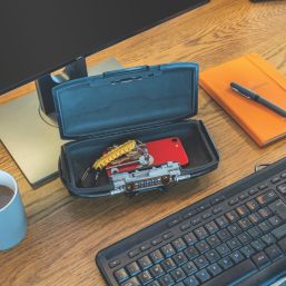 Smith & Locke Portable Safe 10"