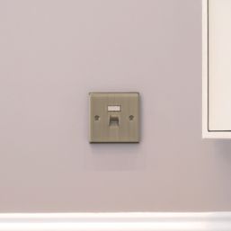 Knightsbridge  1-Gang RJ45 Antique Brass with Colour-Matched Inserts