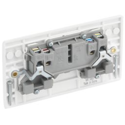 British General 800 Series 13A 2-Gang SP Switched Power Socket White with LED