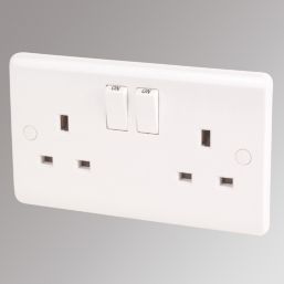LAP  13A 2-Gang SP Switched Plug Socket White