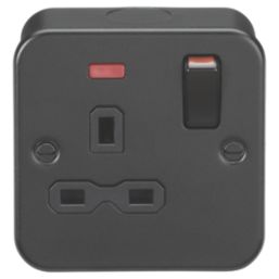 Knightsbridge  Black 13A 1-Gang DP Switched Metal Clad Single Socket with Neon with Black Inserts