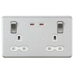 Knightsbridge  13A 2-Gang DP Switched Socket + 3.25A 65W 2-Outlet Type C USB Charger Brushed Chrome with White Inserts