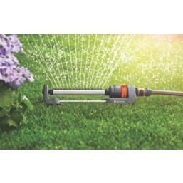 Gardena Aqua M Oscillating Sprinkler  250m²