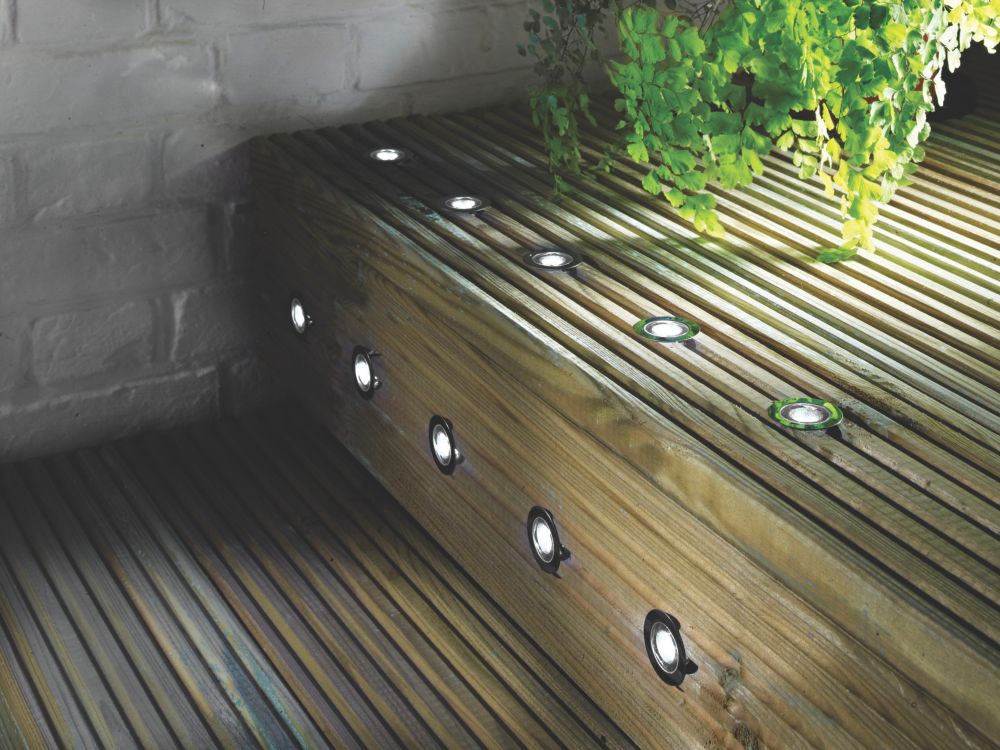 Battery powered on sale decking lights