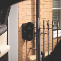 Lewden Siena 1 Port 7.4kW  Mode 3 Type 2 Socket Untethered EV Charger with 4G Communication Black