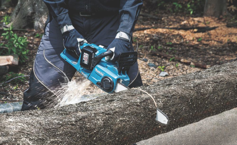 Makita 18v lxt online chainsaw