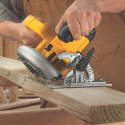 Dewalt 15 amp store circular saw